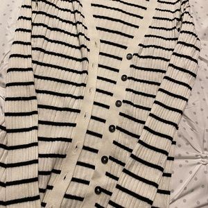 Black and white sweater. Xs from H&M